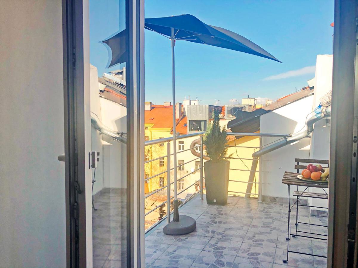 On The Top Apartments Prague Exterior photo